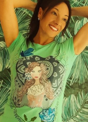 La belleza de la flor camiseta pintada