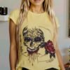 Vibra, camiseta de mujer pintada a mano byMIRENE